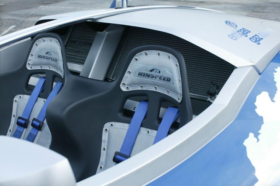 Интерьер Rinspeed Splash Concept 2004 года  (фото 28 из 42)